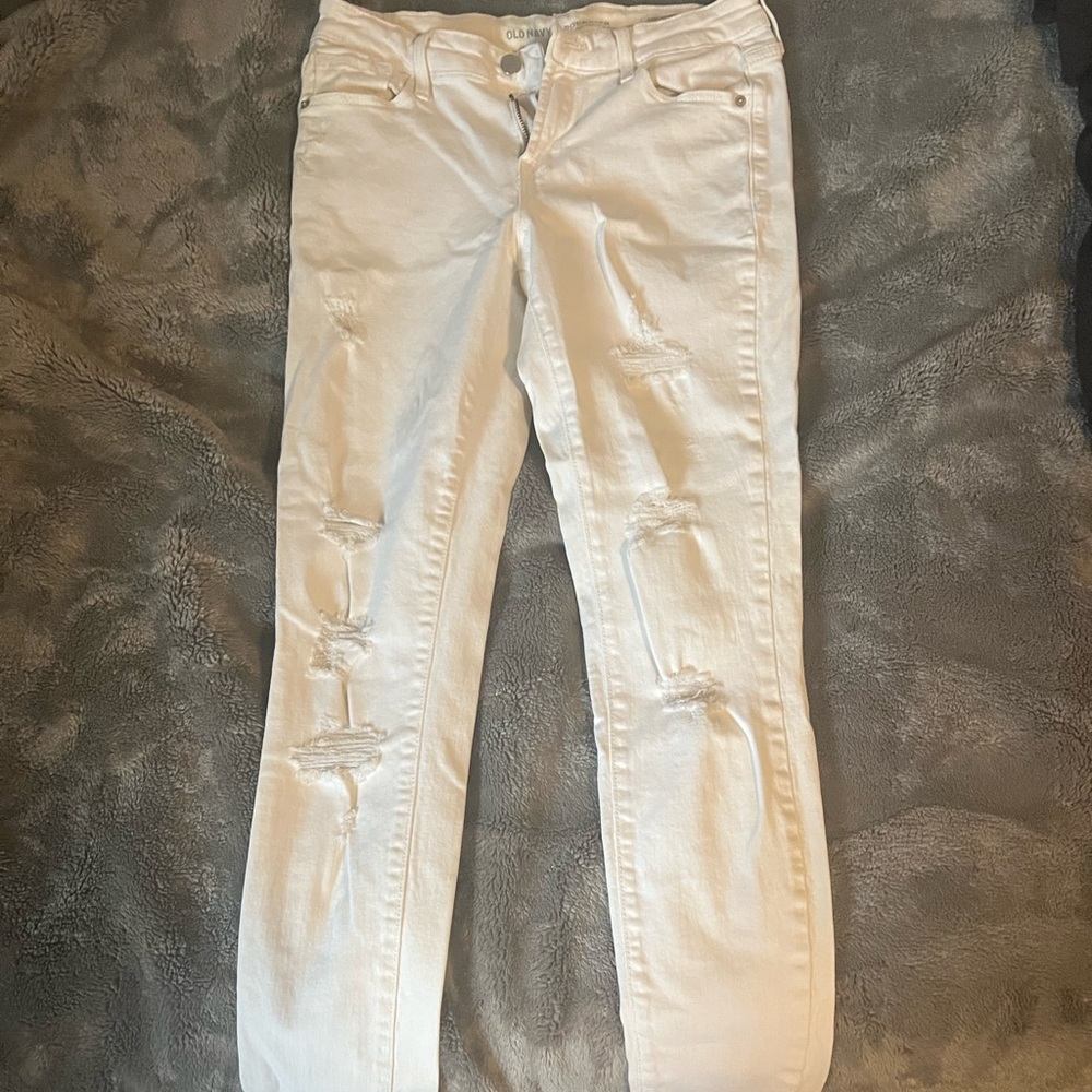 White ripped skinny jeans